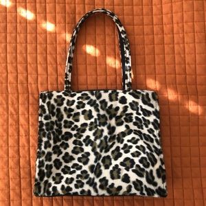Leopard faux-fur purse
